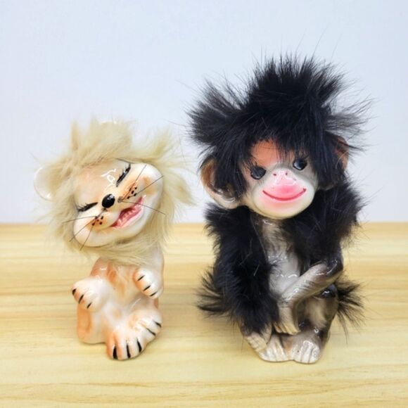Vintage Bradley Exclusives Japan Anthropomorphic Monkey & Lion Furry Figurines - Picture 2 of 12